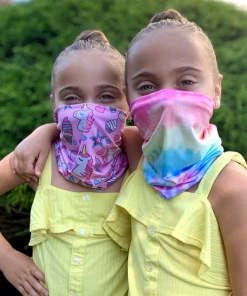 Lola + The Boys New Arrivals Graphic Neck Gaiter (Teen Size)