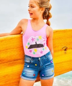 Lola + The Boys Star Lips Swim